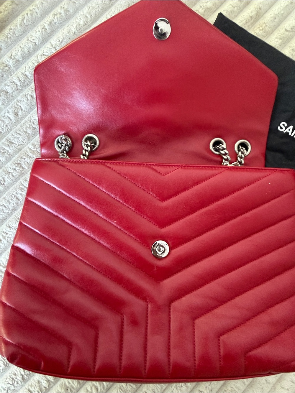 Saint Laurent Red Quilted Chevron Leather Shoulder Bag with Silver YSL Logo - Picture 5 of 6